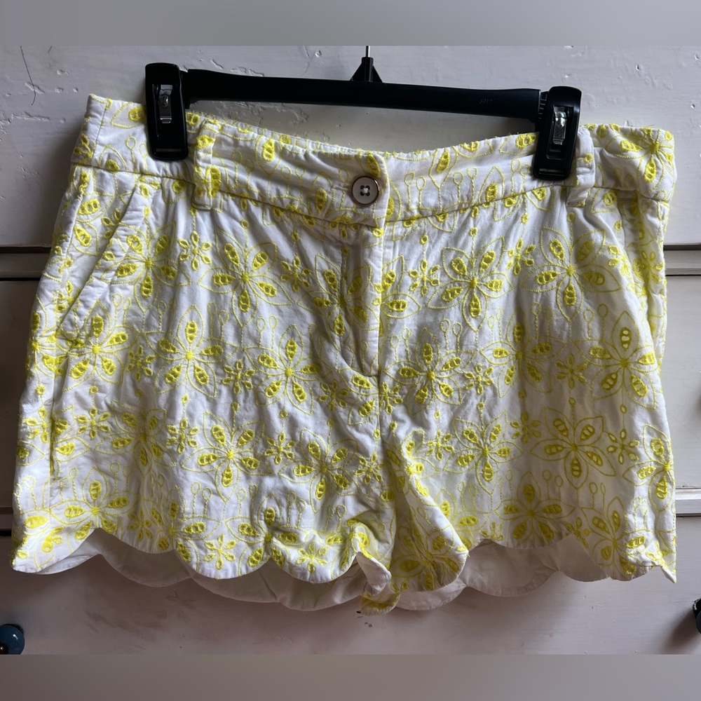 Womens size 10 Crown and Ivy shorts (Shelby style). Great condition!